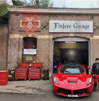 Photo de couverture de Finleys Garage