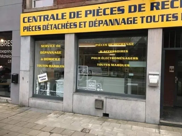 Photo de couverture de Centrale des Pièces de Rechange